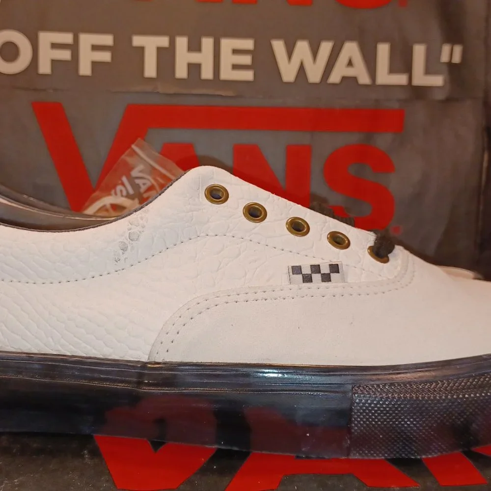 Vans Men's 3.5/Women's 5 Skate Era Breana Geering Marshmallow Black VN0A5FC93LB